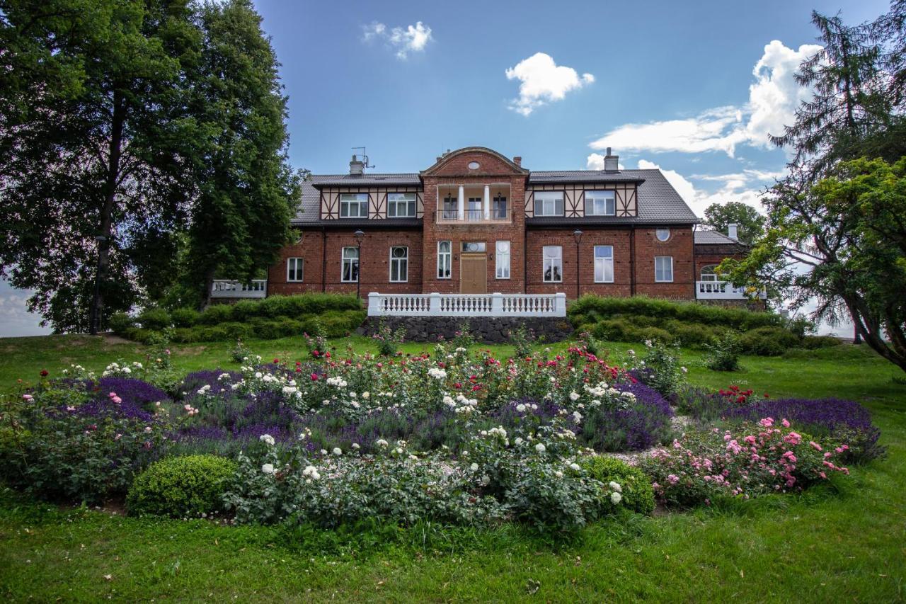 Piena Muiza - Berghof Hotel & Spa Sieksate Екстериор снимка