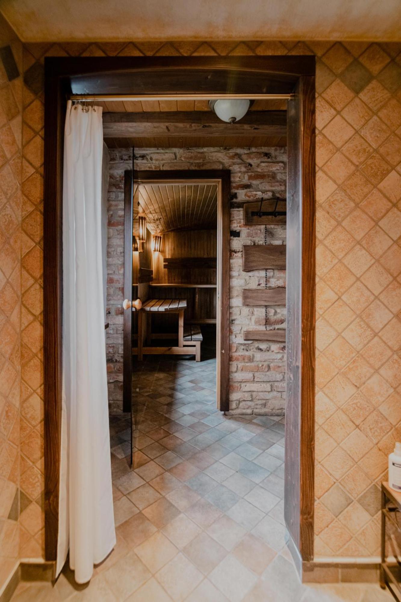 Piena Muiza - Berghof Hotel & Spa Sieksate Стая снимка
